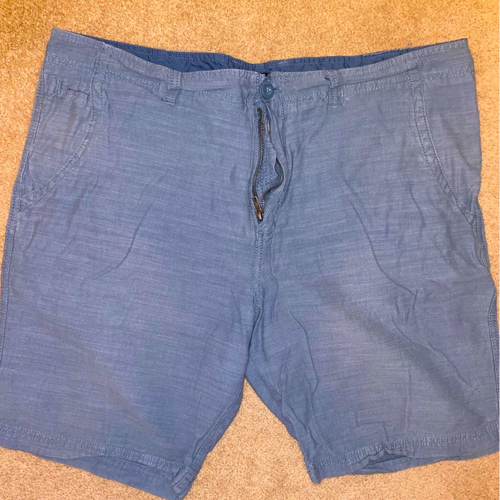 No Boundaries Men's Flat Front Light Blue Khaki Shorts (Size 42)